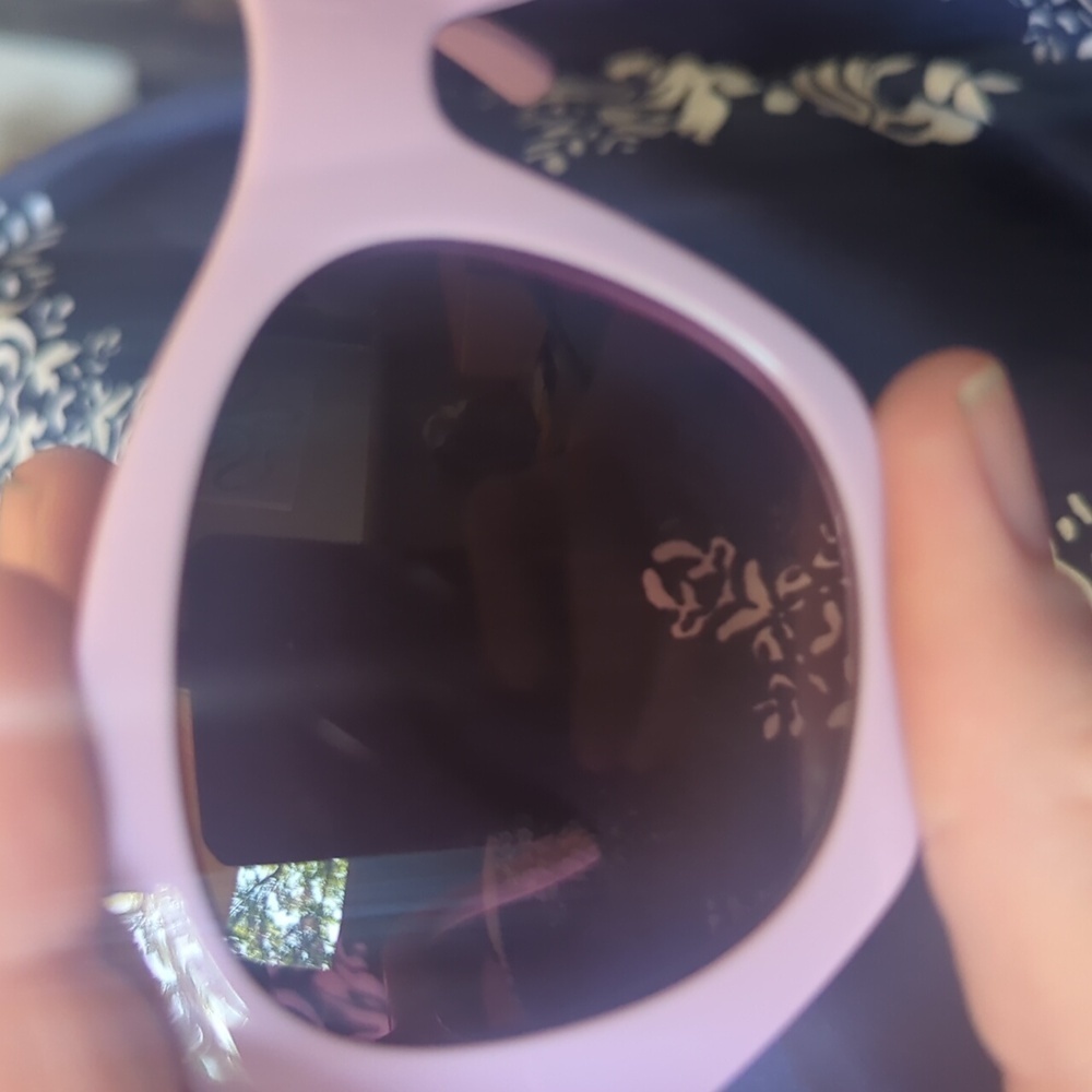 Karl Lagerfeld Light Lavender 🪻 Sunglasses - Picture 5 of 9